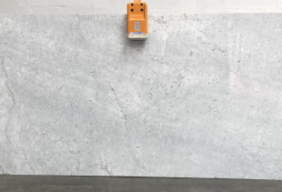 MARMORE BRANCO CARRARA