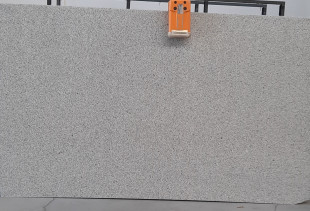 GRANITO BRANCO CRISTAL